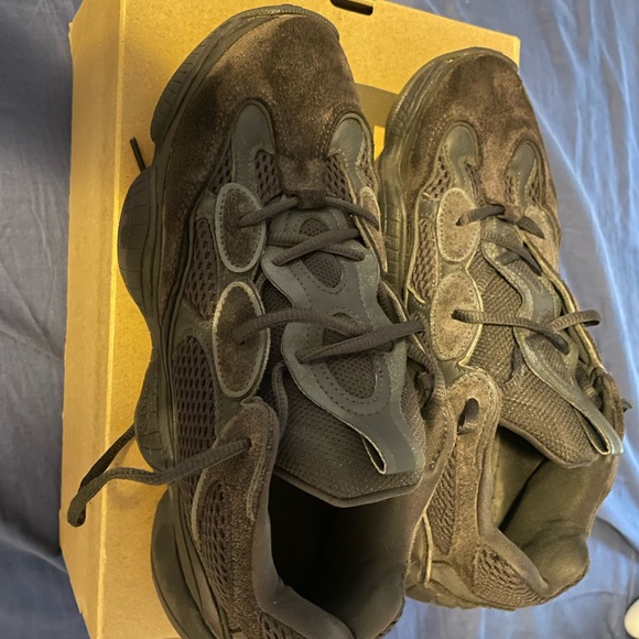 Yeezy 500 utility black